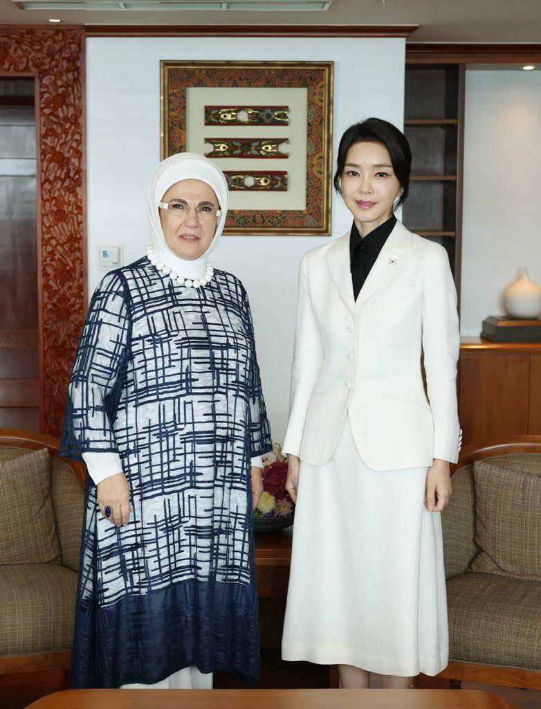 Emine Erdogan y Keon-Hee Kim