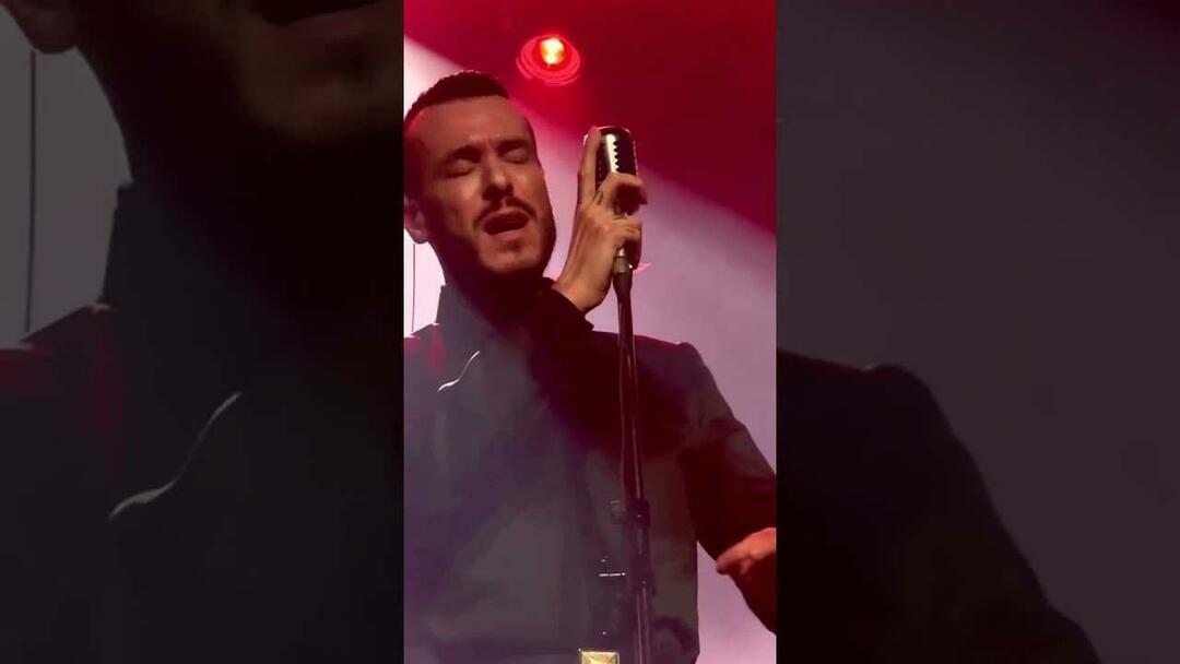 ¡La acción de Cem Adrian, que cantó su balada para el pueblo palestino, recibió un gran aplauso!