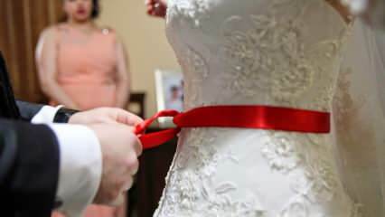 ¿Cuál es el significado de la cinta roja? ¿Por qué el cinturón rojo está atado a la novia?