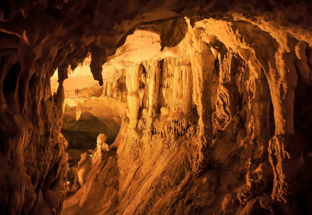Cueva Dupnisa