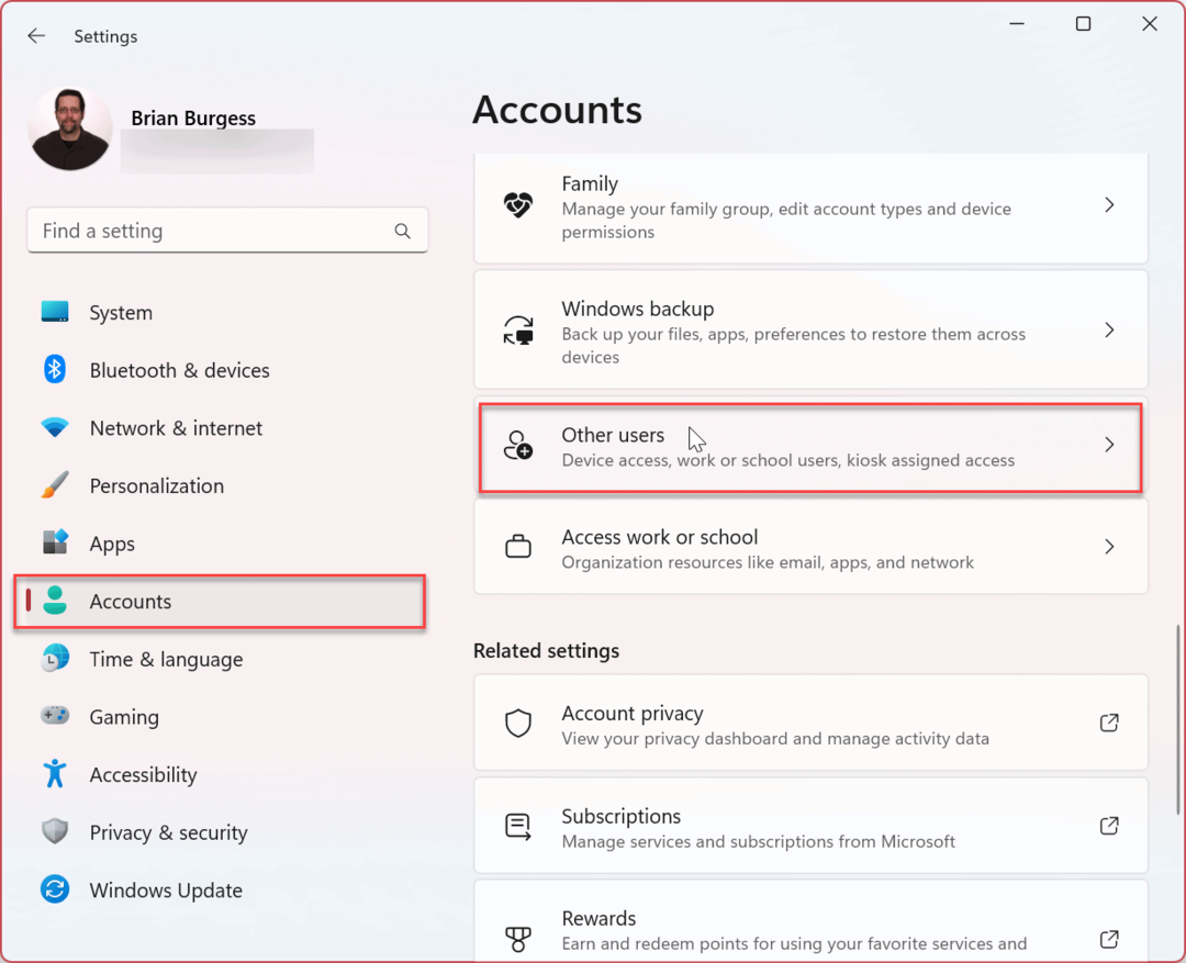 Cómo eliminar una cuenta de usuario en Windows 11