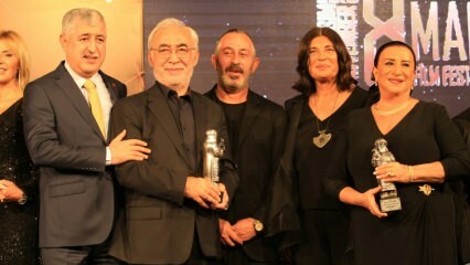 Nerener Şen recibió el 'Premio de Honor' de la mano de Cem Yılmaz