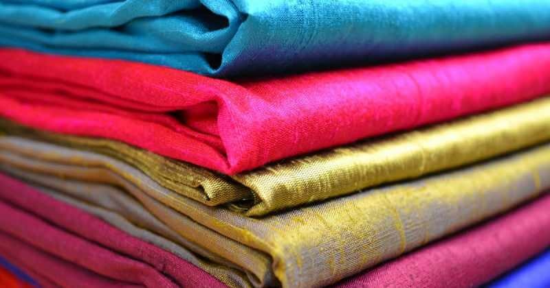¿Cómo limpiar la tela de seda? Trucos para lavar ropa de seda.