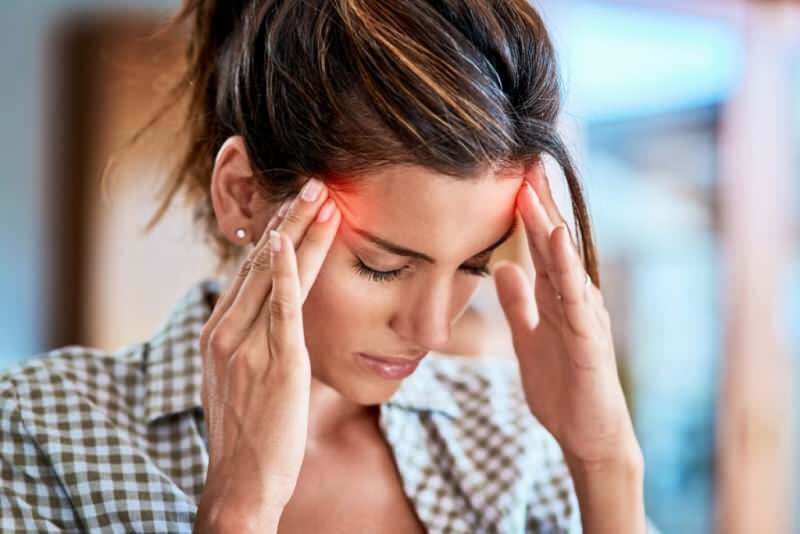 ¿Qué causa un dolor de cabeza? ¿Cómo prevenir los dolores de cabeza durante el ayuno? ¿Qué es bueno para un dolor de cabeza?