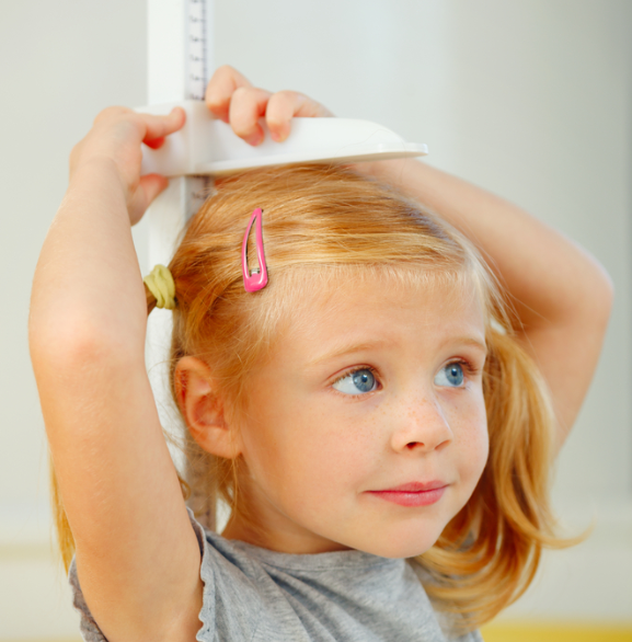 ¿Cuál debería ser la medida ideal de altura y peso de los niños?