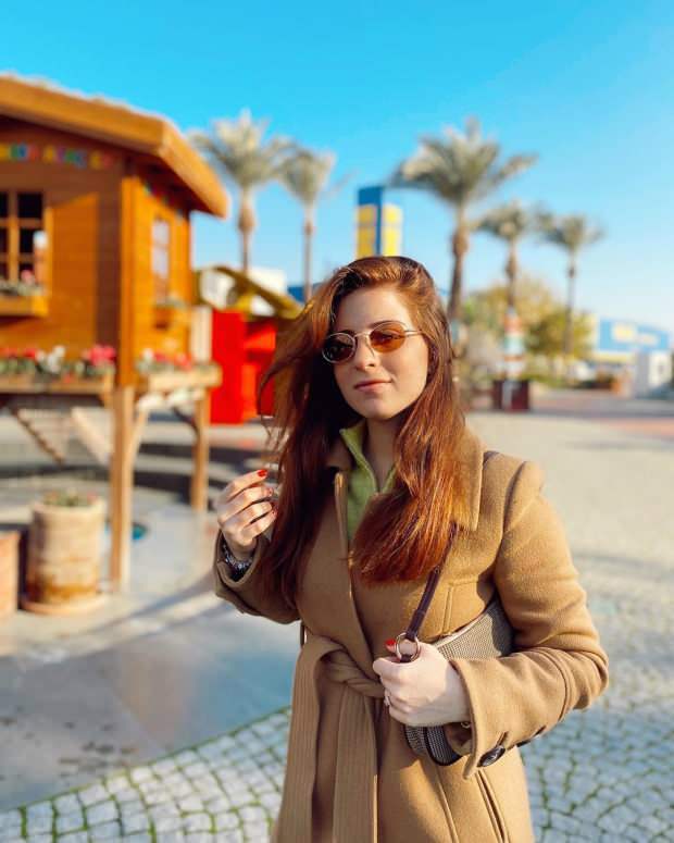 ¿Quién es Zeynep Özkaya, fresa de 'My Magic Mom'? Las sugerencias de combinación universitaria más elegantes con el estilo de Zeynep Özkaya