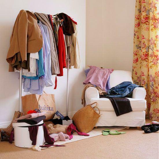 ¿Qué es un armario minimalista?