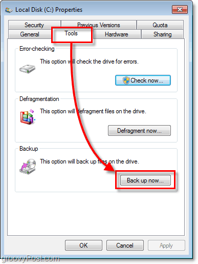 Copia de seguridad de Windows 7: pestaña Herramientas en las propiedades y botón Copia de seguridad ahora