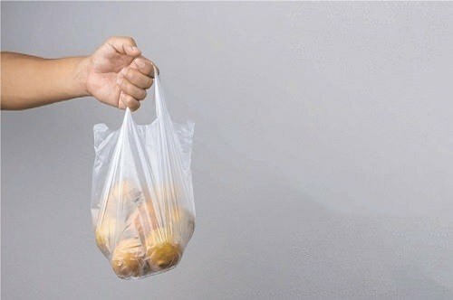 precauciones que deben tomarse para la limpieza de bolsas en las compras de comestibles