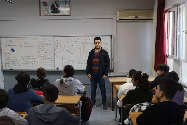 La campana de clase sonó en 5 distritos de Adıyaman