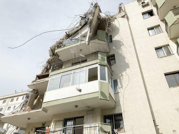 ¿Qué se debe considerar después de un terremoto?