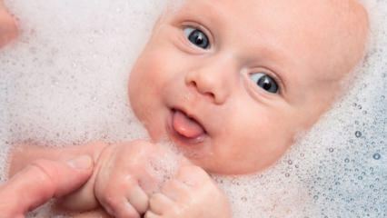 ¿Es dañino lavar a los bebés con sal? ¿De dónde viene la cantidad de salazón para bebés recién nacidos?
