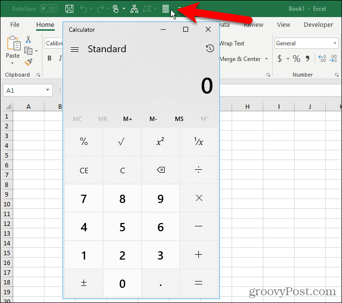 La calculadora de Windows en la barra de herramientas de acceso rápido en Excel