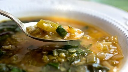 ¿Cómo hacer una deliciosa sopa de acelgas?