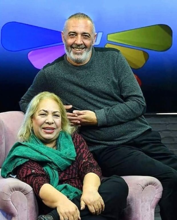 Dilber Ay y su esposa İbrahim Karakaş