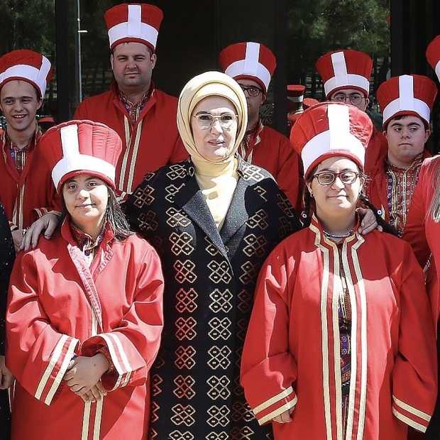 La Primera Dama Erdogan abrió el Centro de Vida para Discapacitados y Educación Especial