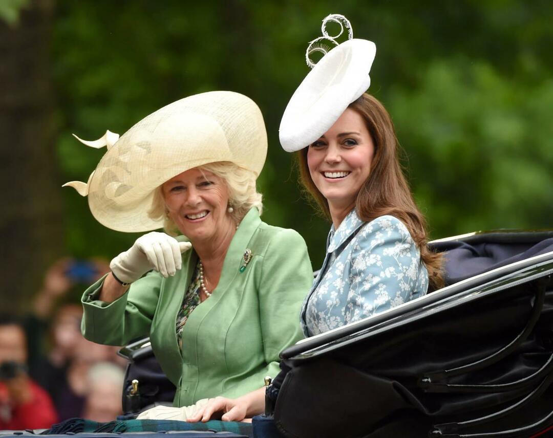 Kate Middleton y Camilla, reina de Inglaterra 