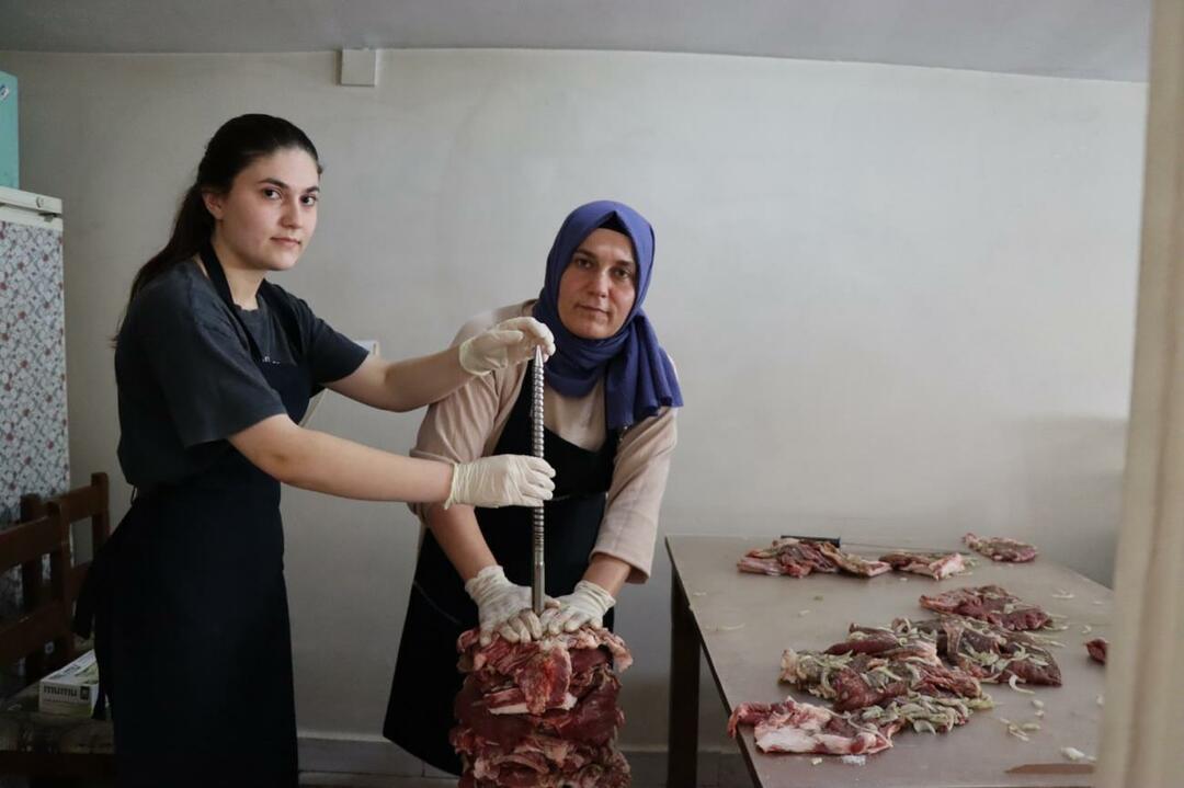 ¡El primero de madre e hija en Erzurum! Dirigen una tienda de kebab cag