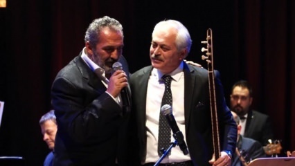 Yavuz Bingöl no pudo controlar sus lágrimas en el escenario