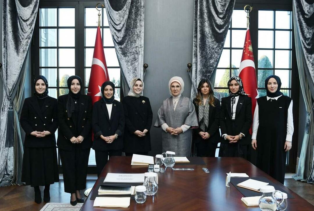 Emine Erdoğan se reunió con el Comité de Mujeres de MUSIAD