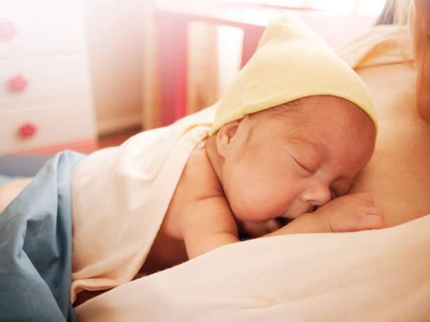 Tiempo y frecuencia de lactancia del recién nacido