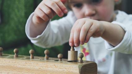 ¿Qué es la educación Montessori? 29 materiales educativos que mejoran los sentidos de los niños.
