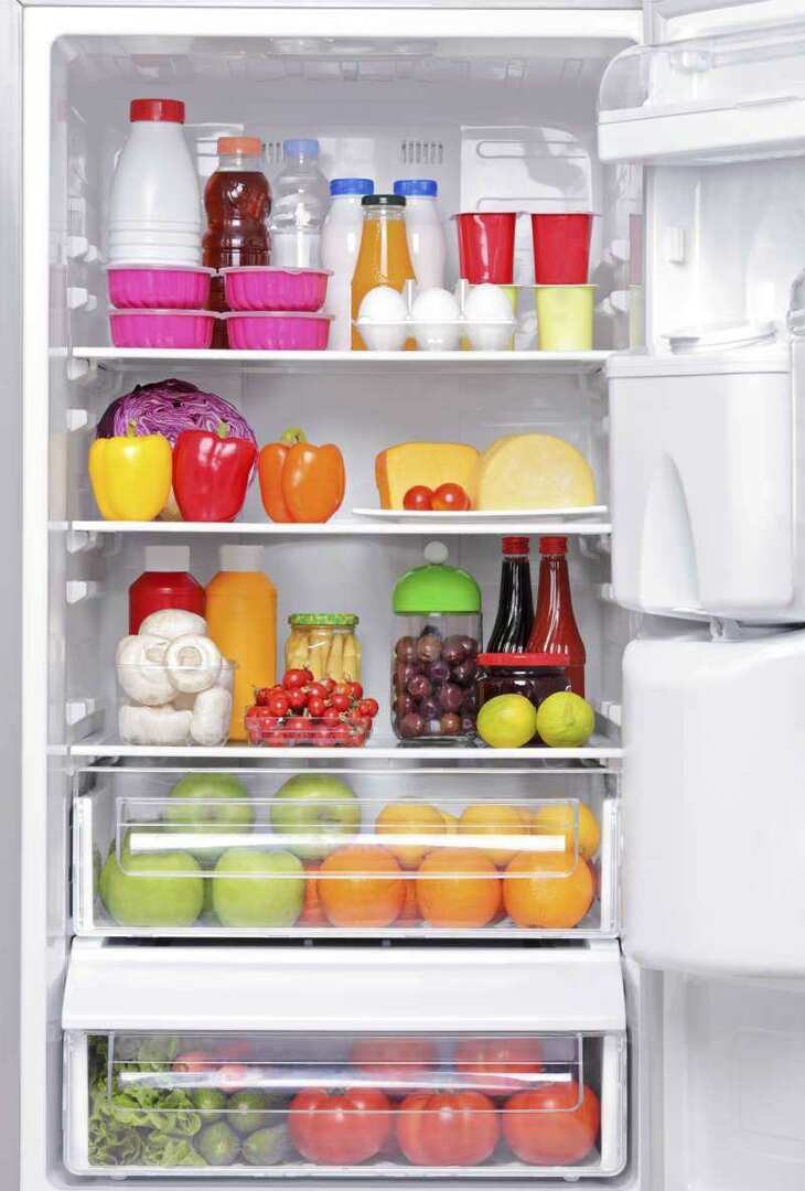 Qué comida se coloca en qué estante del refrigerador