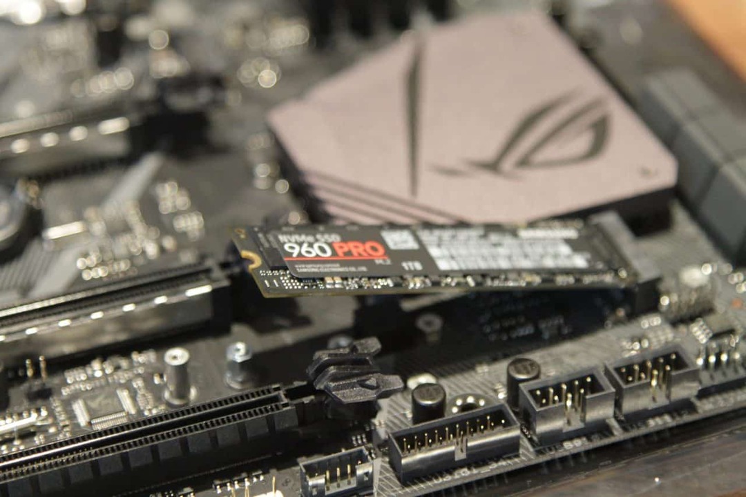 Cómo instalar un disco duro SSD NVMe M.2 y por qué debería