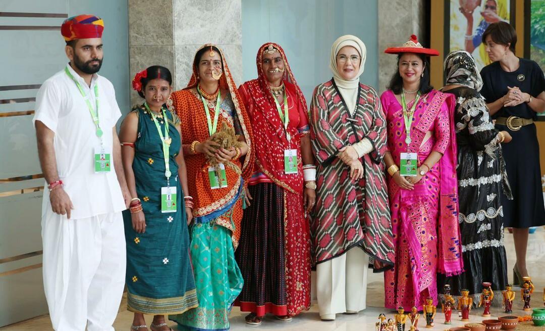 La Primera Dama Erdoğan visitó a las esposas de los líderes participantes en el G20