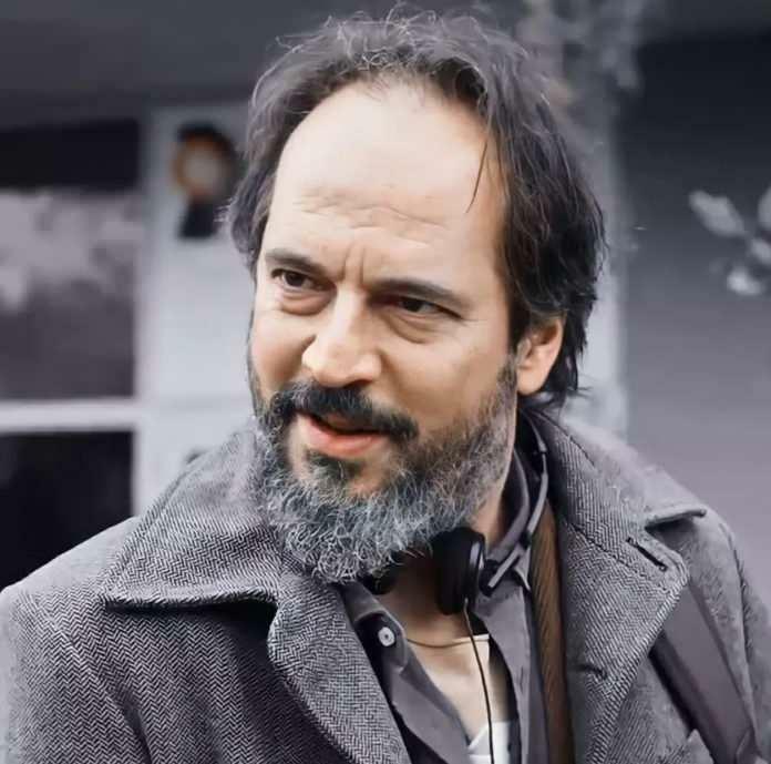 Timuçin Esen en la serie de televisión Son of the Shooter