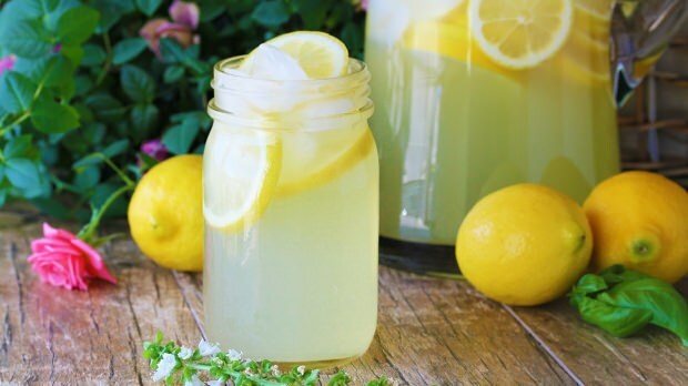 si bebemos jugo de limón regular
