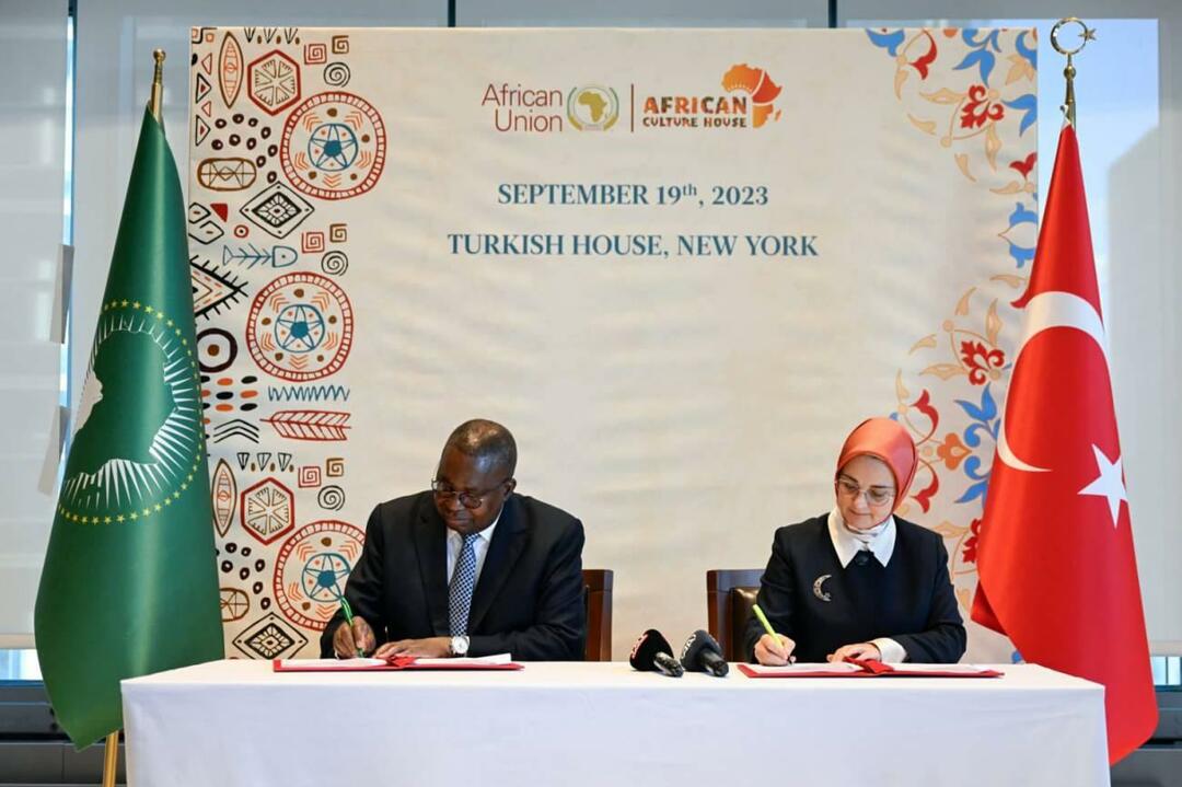 Se firmó un memorando de entendimiento entre la Asociación de la Casa de la Cultura Africana y la Unión Africana