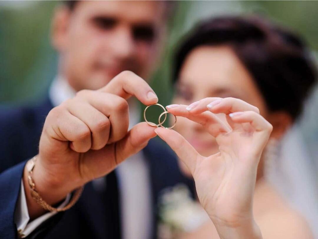 ¿Quién puede beneficiarse del apoyo del bono de matrimonio?