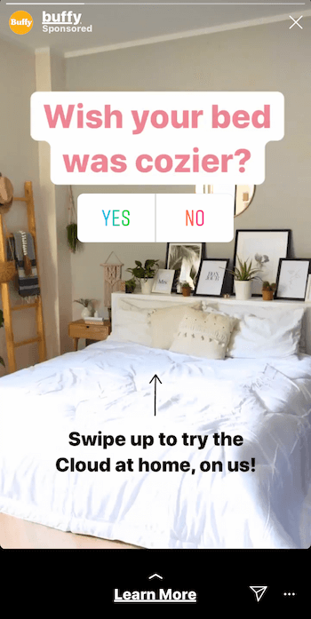 ejemplo de anuncio de Instagram Stories con encuesta interactiva y enlace deslizante