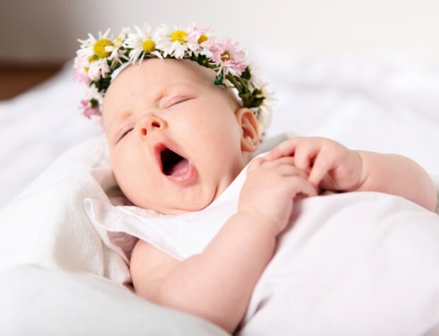 ¿Por qué los bebés no pueden dormir por la noche? ¿Qué se debe hacer al bebé que no duerme? Nombre de medicamentos para dormir para bebés