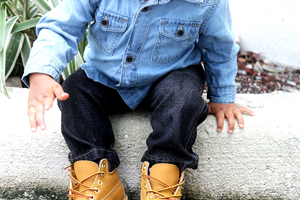 ¿Deben los bebés usar botas?