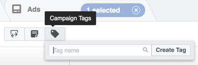 En Power Editor, haga clic en el botón Etiquetas de campaña.