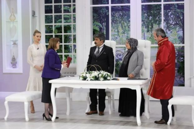 Fatma Şahin, Esra Erol y Emine Bülbül
