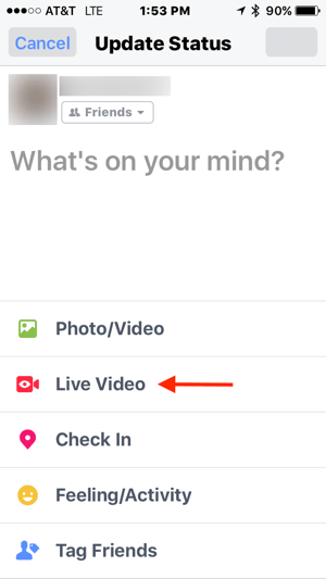 En su actualización de estado de Facebook, toque Live Video.