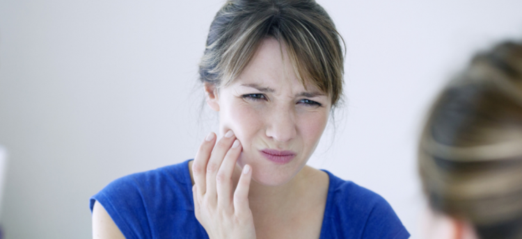 ¿Qué causa el dolor en la mandíbula? ¿Cómo es el tratamiento?
