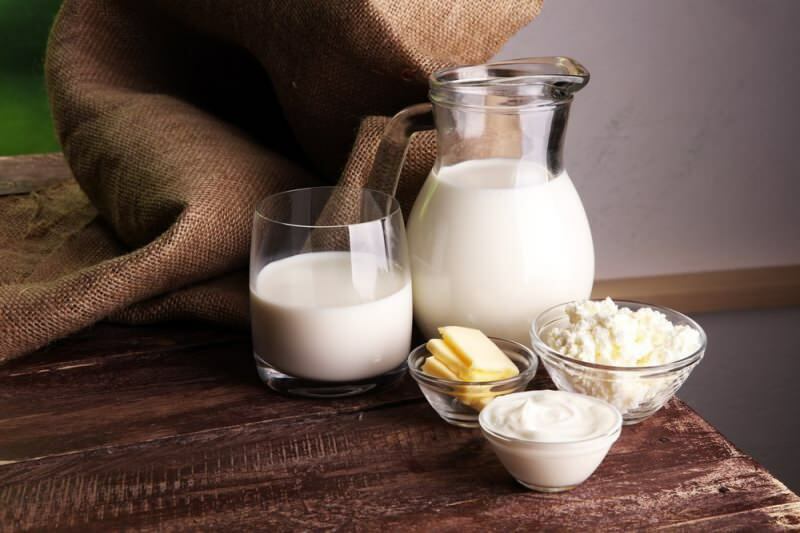Los probióticos se encuentran con mayor frecuencia en las variedades de yogur y queso.
