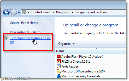 haga clic para activar o desactivar las características de Windows desde la ventana de programas y características de Windows 7