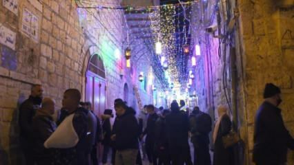 Las calles de Jerusalén son brillantes en Ramadán