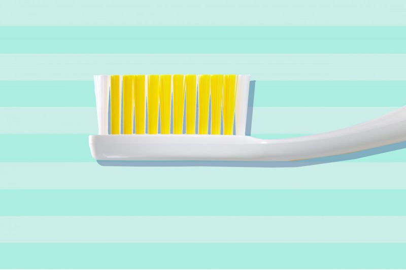 Como limpiar un cepillo de dientes