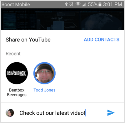 Seleccione el contacto con el que compartir el video de YouTube
