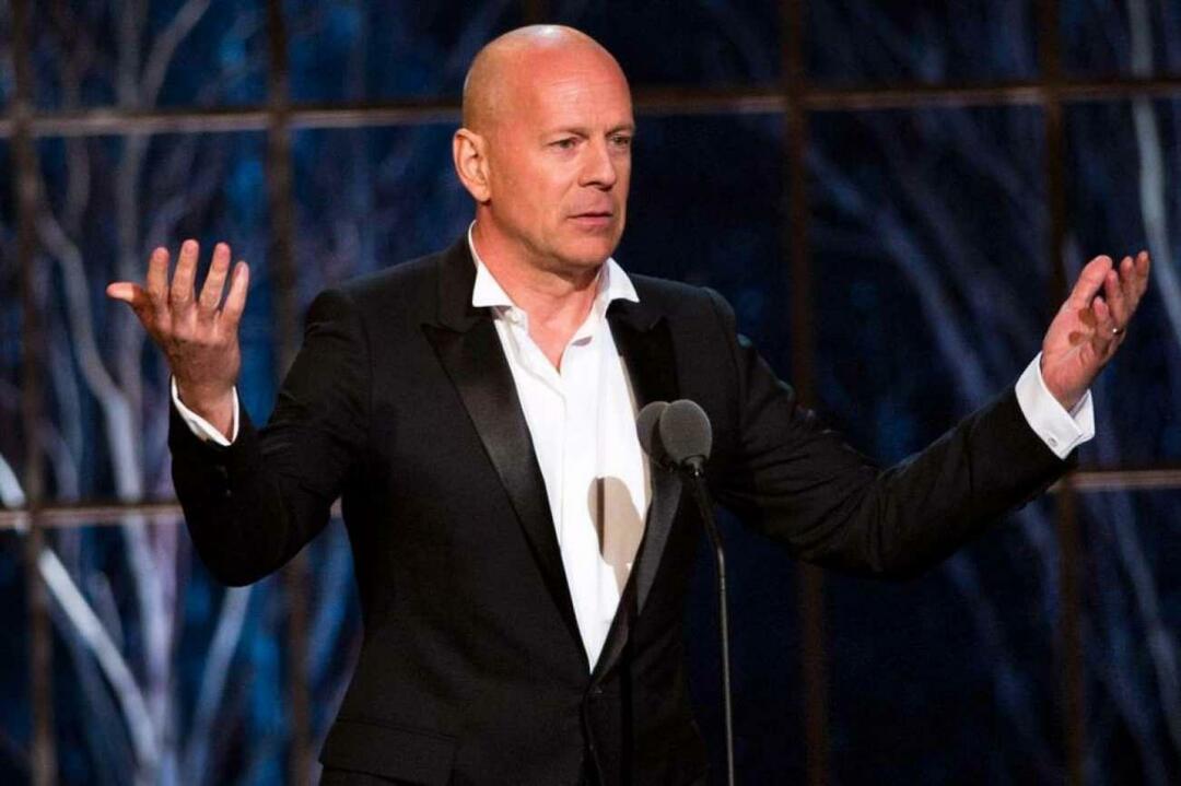 ¡Primero tuvo afasia y luego demencia! Bruce Willis visto por primera vez