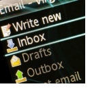 Cambie los correos electrónicos importantes de Outlook en correos electrónicos regulares