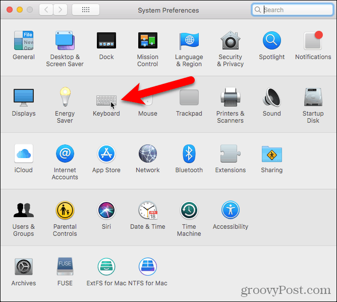 Haga clic en Teclado en Preferencias del sistema en una Mac