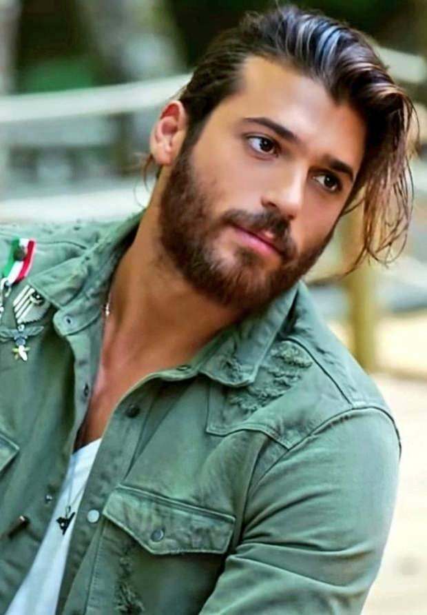 Can Yaman comparte