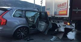 Su vehículo chocó con un camión: Tan Taşçı tuvo un accidente de tránsito